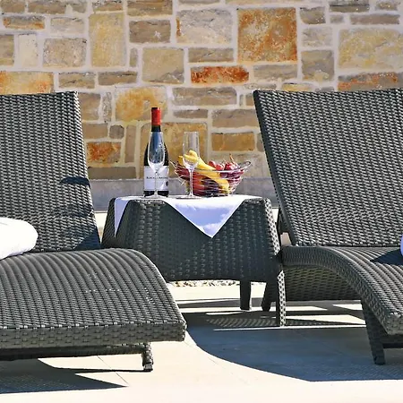 Villa House Lana *